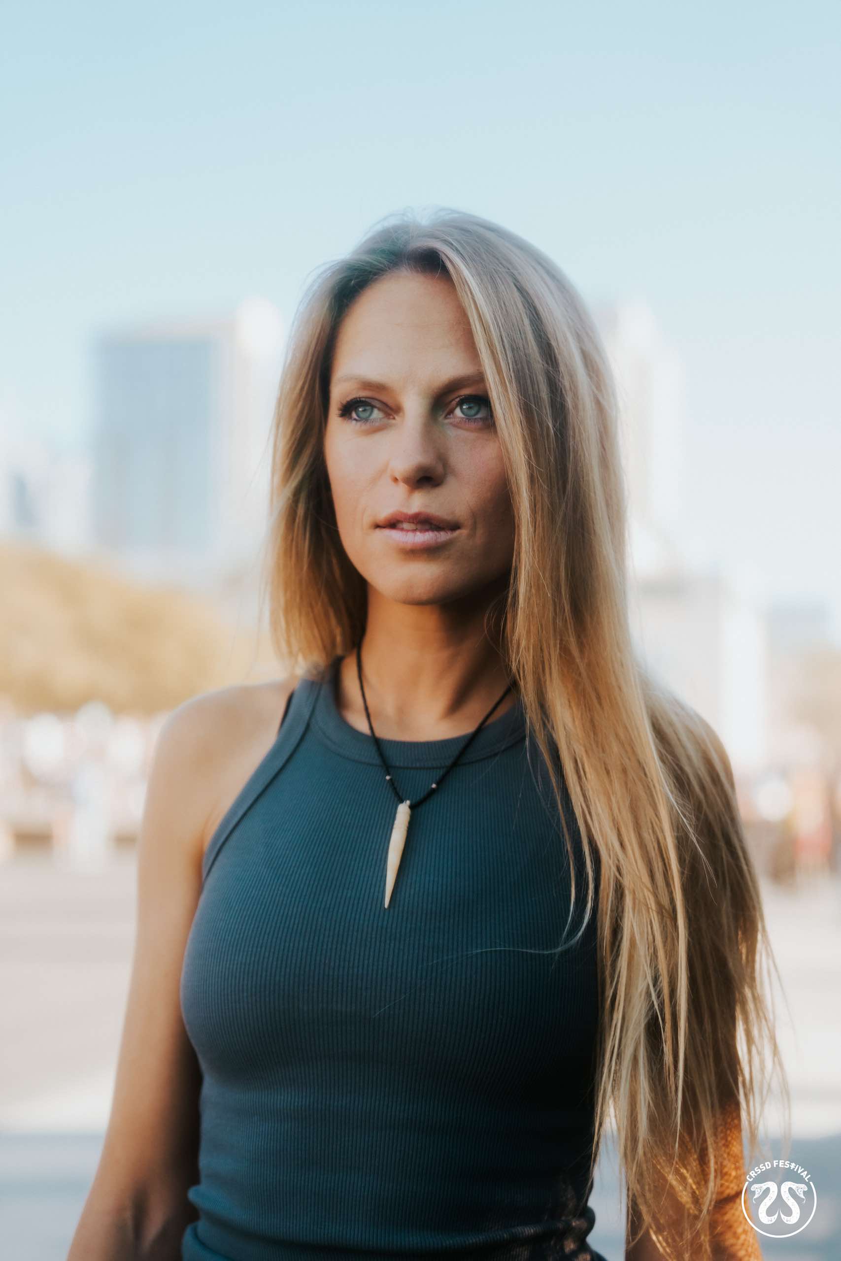 Nora En Pure