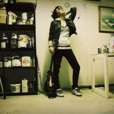 Tomit & Luke – B2B (08.2012)